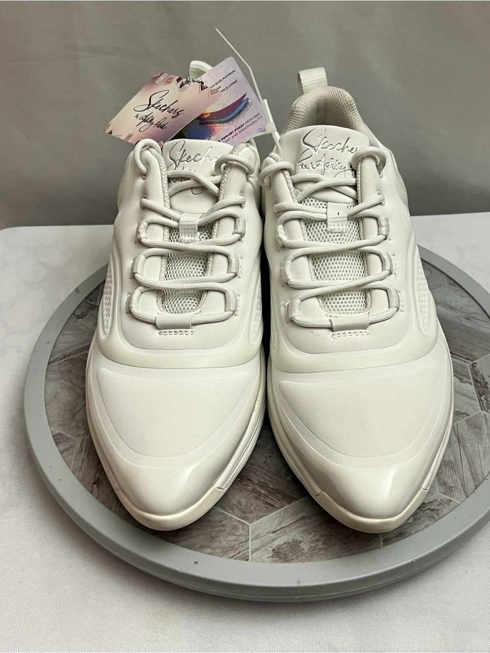Skechers x Ashley Park Street Uno White Sneakers Women’s Size 9 New With Tags